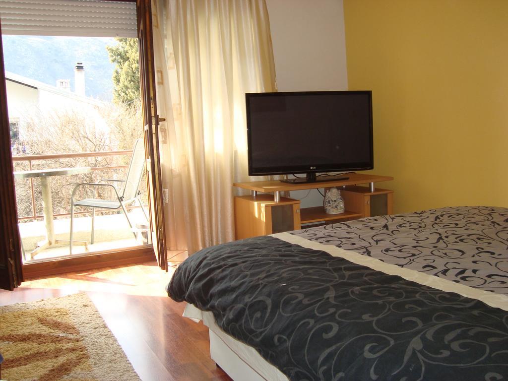 Hostel Nina Мостар Екстер'єр фото