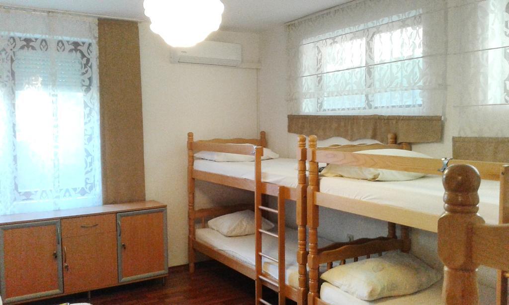 Hostel Nina Мостар Екстер'єр фото