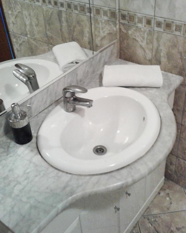 Hostel Nina Мостар Екстер'єр фото